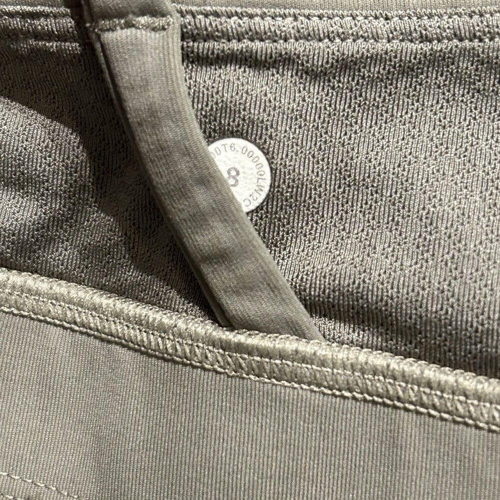 Lululemon Energy Longline Bra Medium Support Size 8 Gray Thread Dye Rover Black - Picture 7 of 10